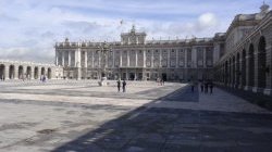 Palais royal de Madrid - JPEG - 136.1 ko - 1024×577 px