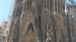 La Sagrada Família - JPEG - 71.4 ko - 600×1067 px